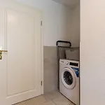 Haus Wendelgard I Zentrale Lage I Parkplatz I Ganze Friedrichshafen