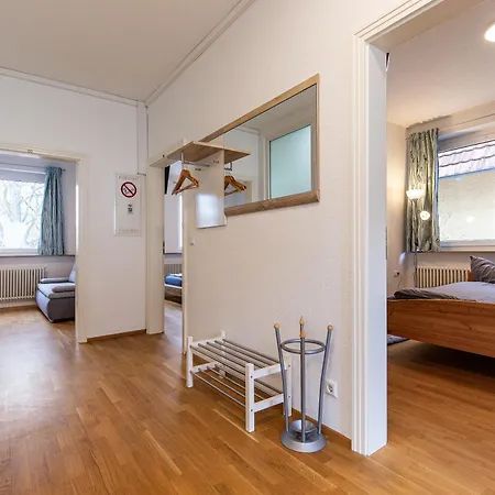 Haus Wendelgard I Zentrale Lage I Parkplatz I Ganze アパート *