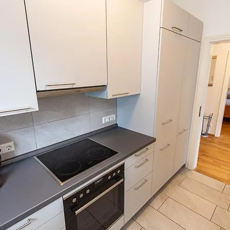 Appartement Haus Wendelgard I Zentrale Lage I Parkplatz I Ganze Friedrichshafen