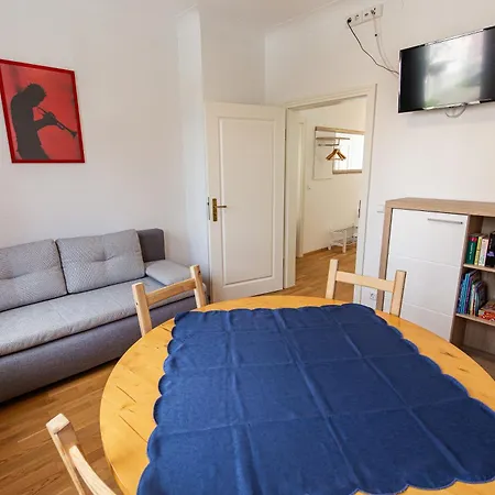 Daire Haus Wendelgard I Zentrale Lage I Parkplatz I Ganze