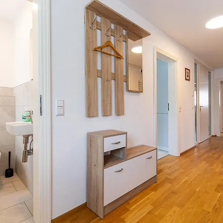 Daire Haus Wendelgard I Zentrale Lage I Parkplatz I Ganze Friedrichshafen